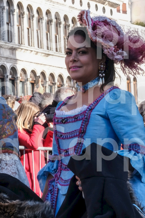 Que se hace en el carnaval de Venecia